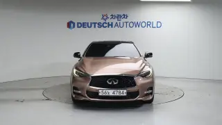 Infiniti Q30 2.0 Exclusive