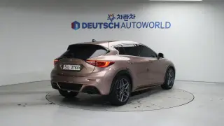 Infiniti Q30 2.0 Exclusive