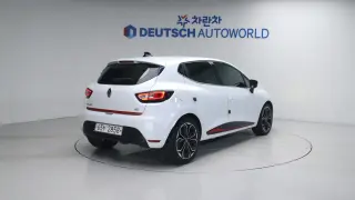 Renault Korea (Samsung) Clio Intense