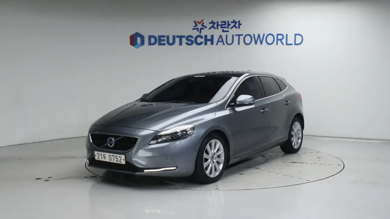 Volvo V40 D2 2nd Generation