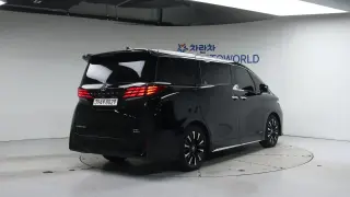 Toyota Alphard 4th Generation 2.5 HEV Executive 4WD