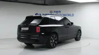 Rolls-Royce Cullinan 6.7 V12