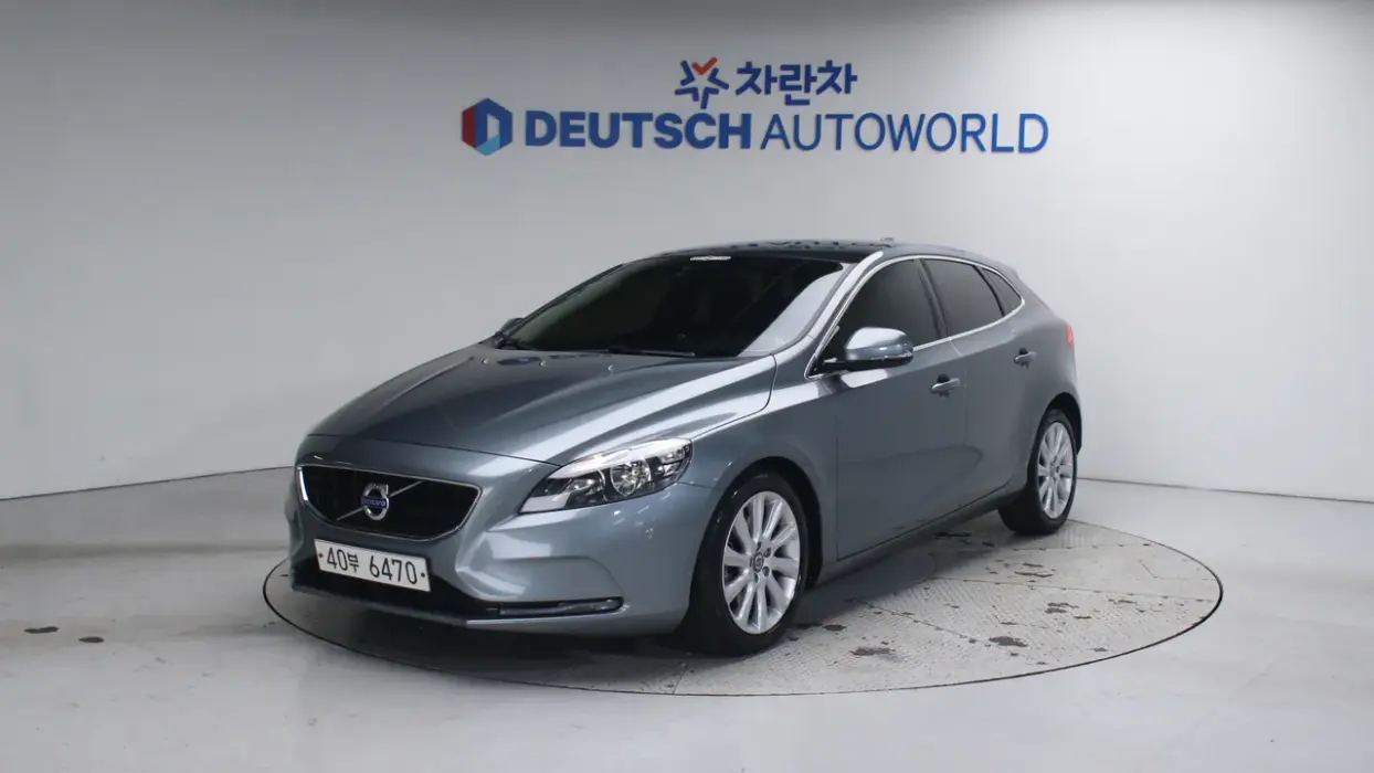 Volvo V40 D2 2nd Generation