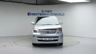 Toyota Noah 2.0