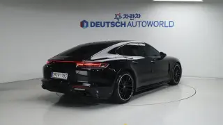 포르쉐 파나메라 (971) 4.0 GTS
