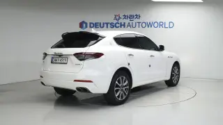 Maserati Levante 3.0 AWD