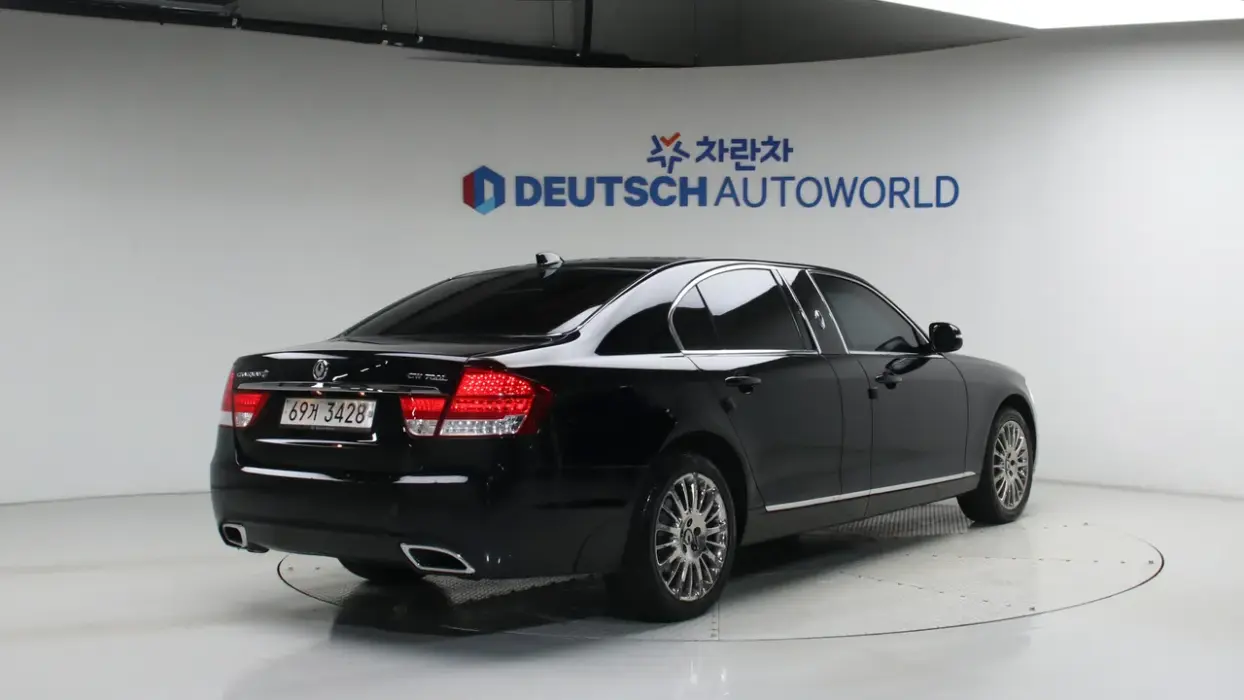 KGM (Ssangyong) New Chairman W CW700 Limousine