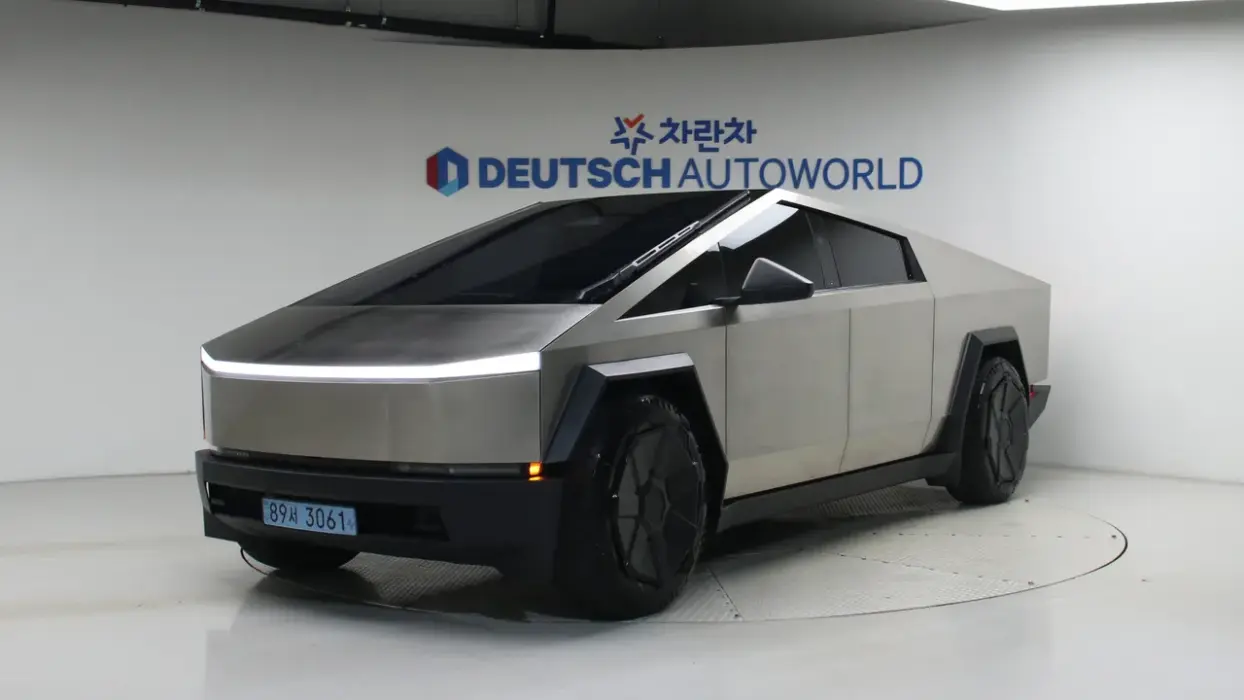 Tesla Cybertruck 123kWh AWD