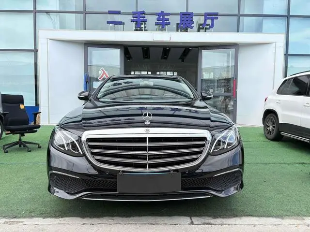 Mercedes-Benze Class 2019 E 200 L 4matic