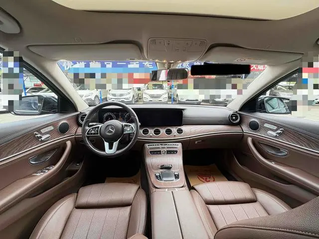 Mercedes-Benze Class 2019 E 200 L 4matic