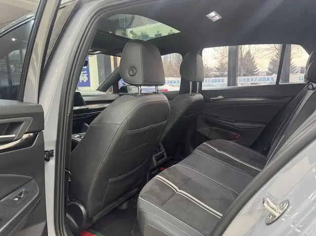 Гольф 2021 280TSI DSG R-Line