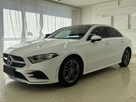 Mercedes-Benz A-Class 2022 рестайлинг Спортивный седан A 180 л