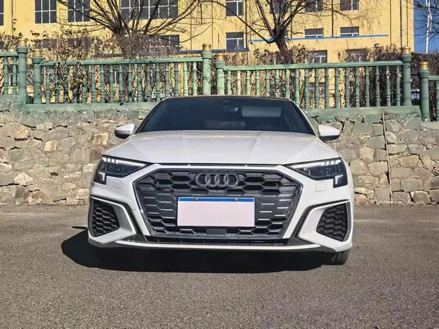 Audi A3 2022 A3L Лимузин 35 TFSI Модно и Спортивно