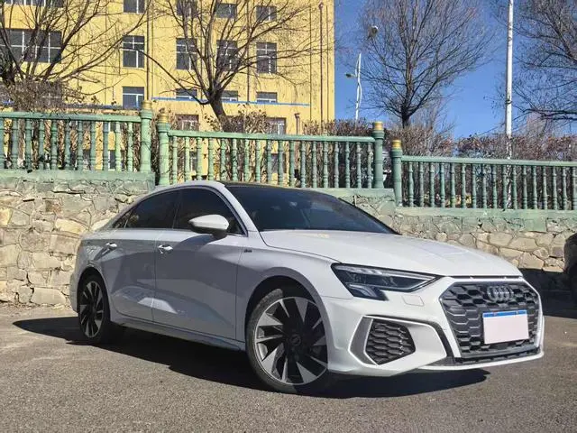 Audi A3 2022 A3L Лимузин 35 TFSI Модно и Спортивно