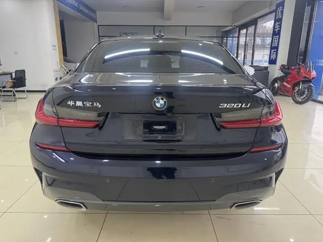 BMW 3 серии 2021 320Li M Спортивный пакет