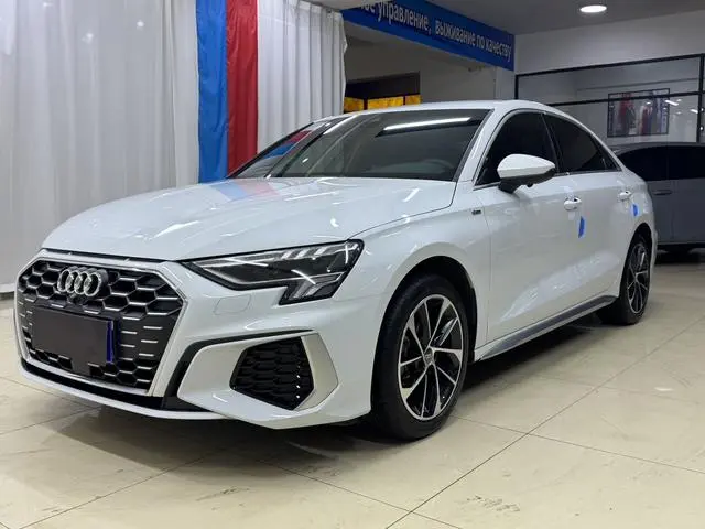 Audi A3 2021 Sportback 35 TFSI агрессивная спортивная модель