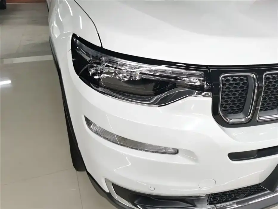 Гранд-командир 2018 2,0T с полным приводом Юэксианский издание Guo V Guo V Гранд-командир 2018 2,0T с полным приводом Юэксианский издание Guo V Guo V