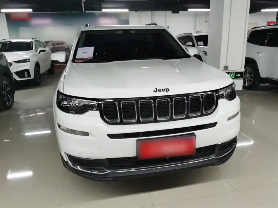 Гранд-командир 2018 2,0T с полным приводом Юэксианский издание Guo V Guo V Гранд-командир 2018 2,0T с полным приводом Юэксианский издание Guo V Guo V