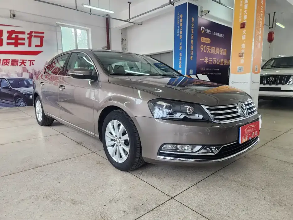 Модель Magotan 2015 1,8TSI ведущая модель Модель Magotan 2015 1,8TSI ведущая модель