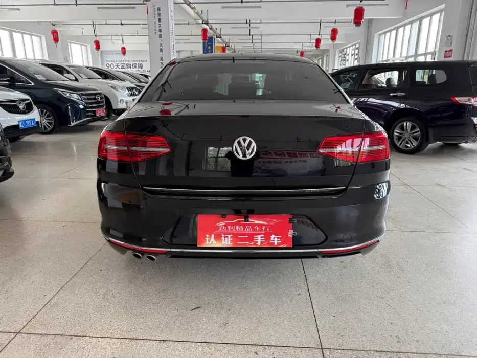 Magotan 2017 280TSI DSG ведущая модель Magotan 2017 280TSI DSG ведущая модель