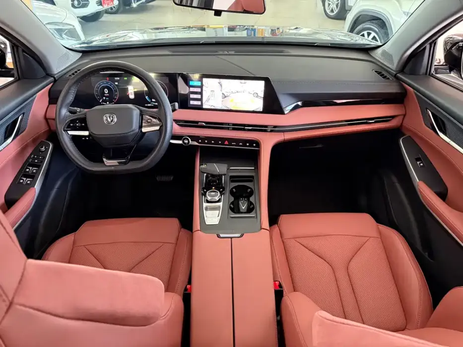 Changan CS75PLUS 2024, третье поколение чемпионата, версия 1.5T, умная и мощная модель вождения Changan CS75PLUS 2024, третье поколение чемпионата, версия 1.5T, умная и мощная модель вождения