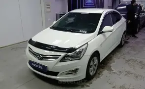 Hyundai Solaris 2015