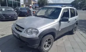 Chevrolet Niva 2012