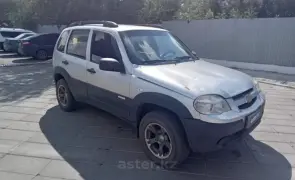 Chevrolet Niva 2012