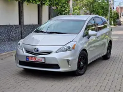 Toyota Prius +