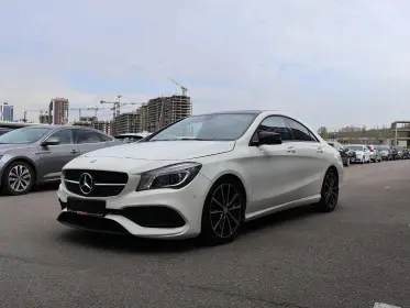 Mercedes-Benz CLA 200