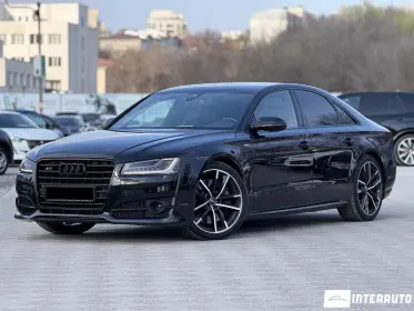 Audi S8
