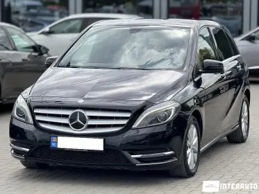 Mercedes B 180