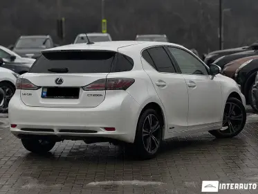 Lexus CT 200h