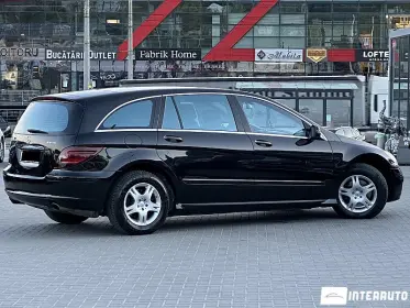 Mercedes R 320