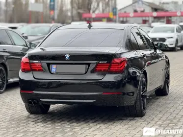 BMW 730