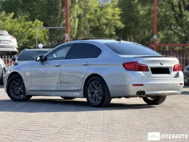BMW 528