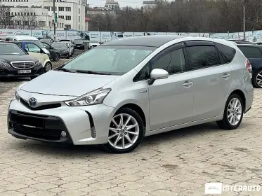 Toyota Prius Plus / V