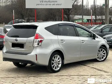 Toyota Prius Plus / V