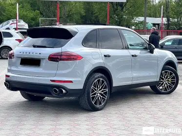 Porsche Cayenne S Hybrid