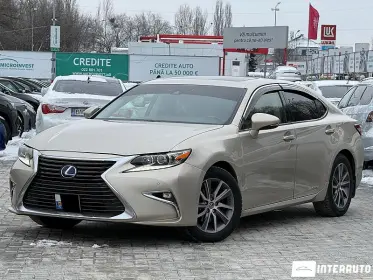 Лексус ES 300h