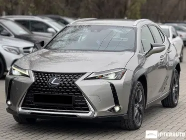 Лексус UX 250h