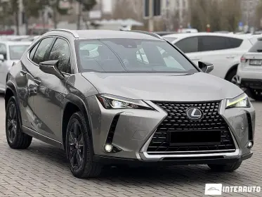 Лексус UX 250h