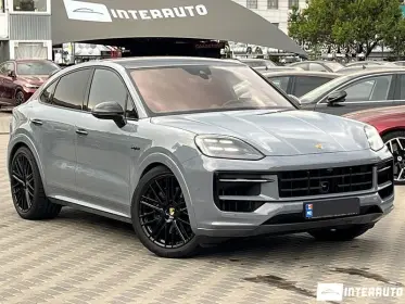 Porsche Cayenne E-Hybrid Coupe