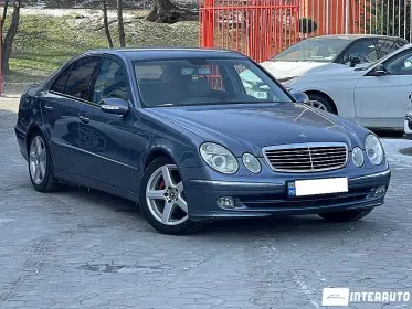 Mercedes E 220