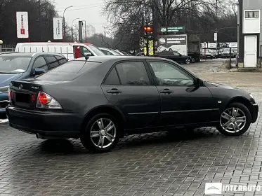 Lexus IS 200
