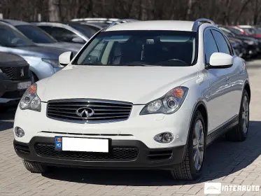 Infiniti EX 30