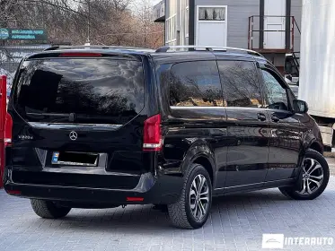Mercedes V 220