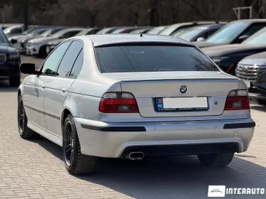 BMW 525