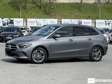 Mercedes B 180