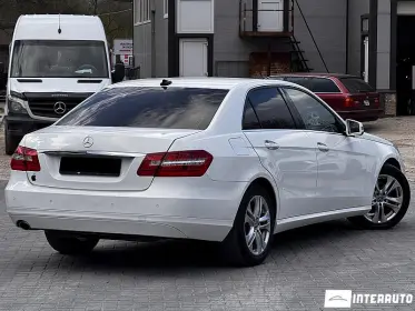 Mercedes E 200